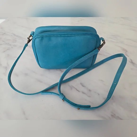 Noonday Collection Camera Bag Purse Cross Body, Leather - Picture 5 of 10